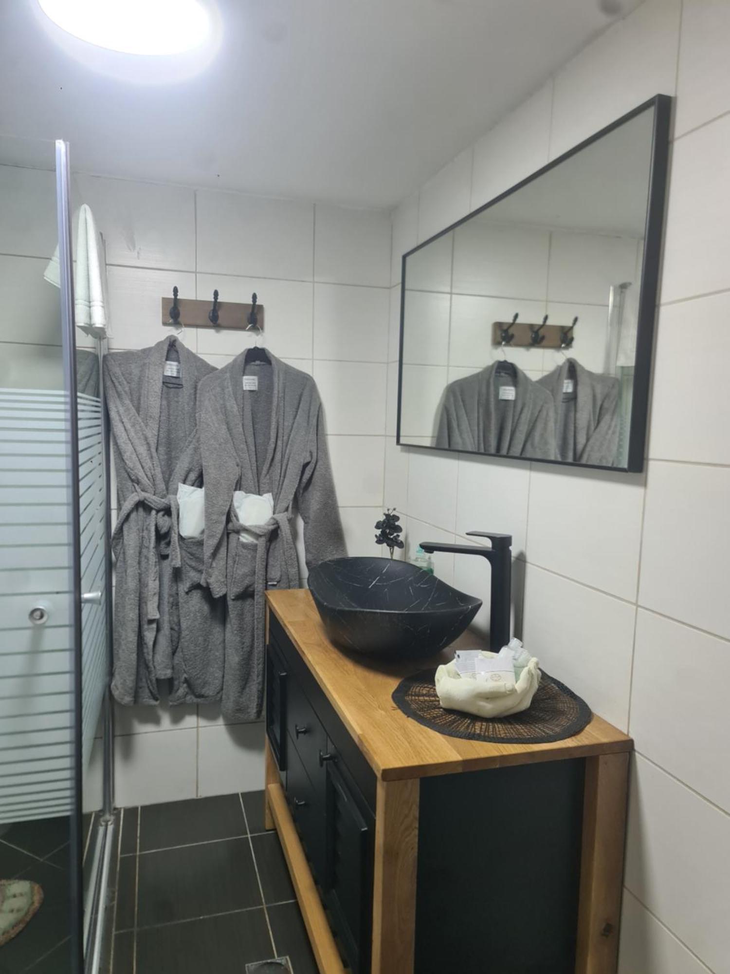 谢莫纳城Ronit'S Place公寓 外观 照片